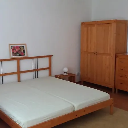Studio And Two-bedroom Lidicka Mariánské Lázně